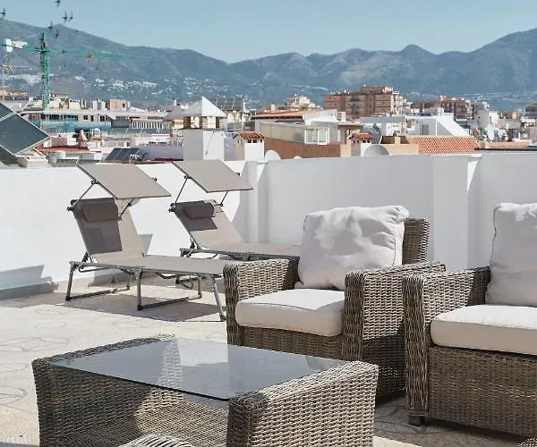 City Center Penthouse With Solarium 2 Minutes From The Beach